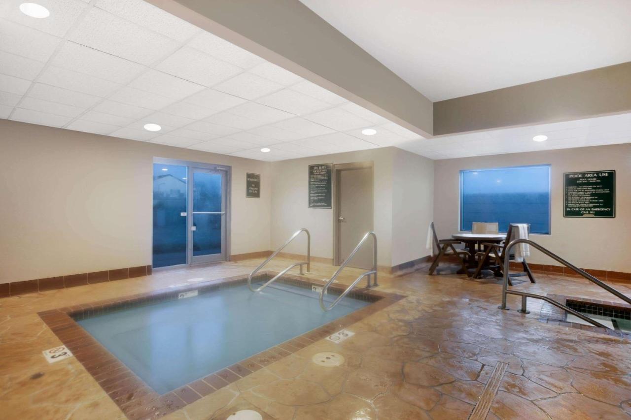 La Quinta By Wyndham Omaha Airport Downtown Hotel Carter Lake Buitenkant foto
